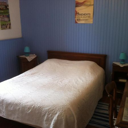 Ferme Du Montheu Bed & Breakfast Dommartin sous Amance Eksteriør bilde